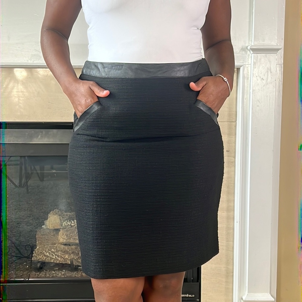 NWT MB Design Entrada Black Textured Faux Leather Skirt, XL